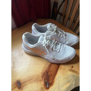 Ladies ASICS Size 9